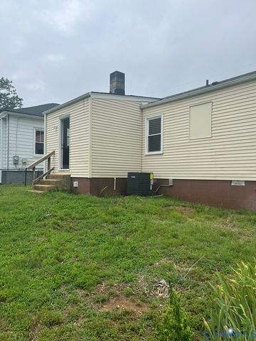 103 N Holly Ave, Highland Springs, VA 23075