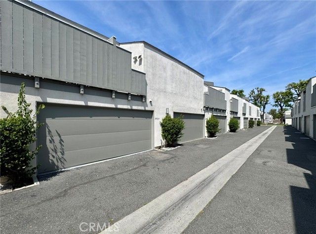 2910 S Greenville H, Santa Ana, CA 92704