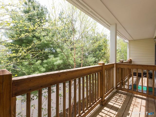 51 Forest Avenue 61, Greenwich, CT 06870