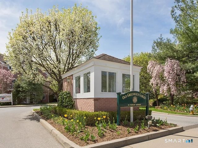 51 Forest Avenue 61, Greenwich, CT 06870