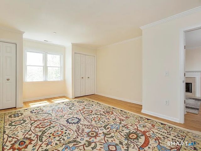 51 Forest Avenue 61, Greenwich, CT 06870