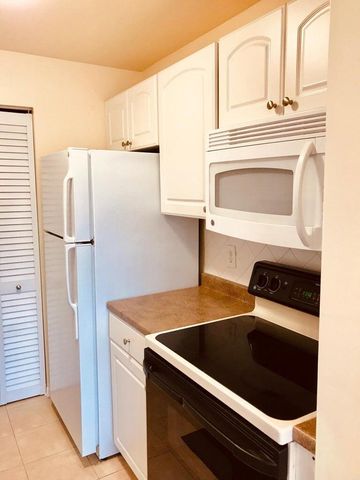 1230 Old Boynton Road 219, Boynton Beach, FL 33426