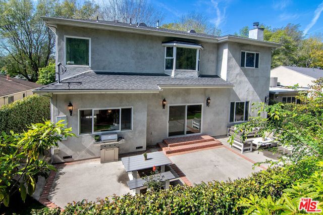 2332 Castle Heights Avenue, Los Angeles, CA 90034