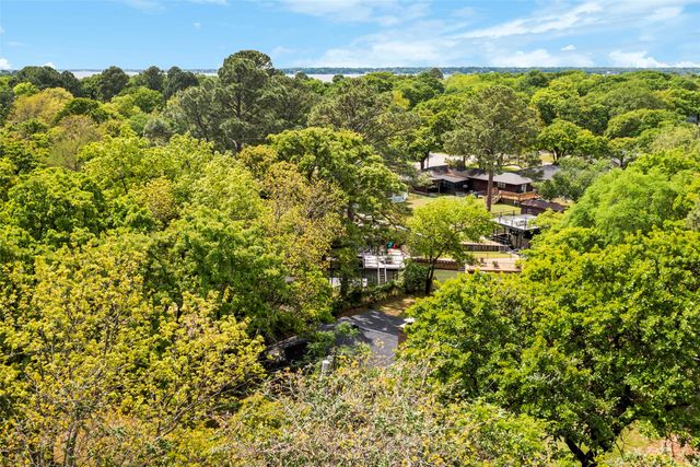 111 Island Park Drive, Gun Barrel City, TX 75156
