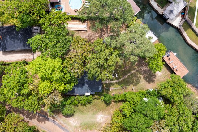 111 Island Park Drive, Gun Barrel City, TX 75156