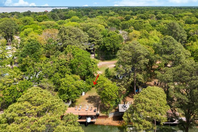 111 Island Park Drive, Gun Barrel City, TX 75156