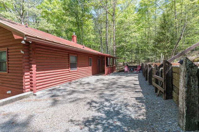 421 Sleepy Hollow Drive, Murphy, NC 28906