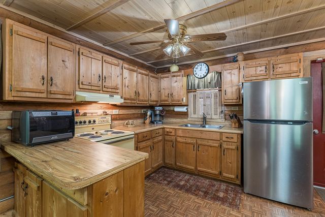 421 Sleepy Hollow Drive, Murphy, NC 28906