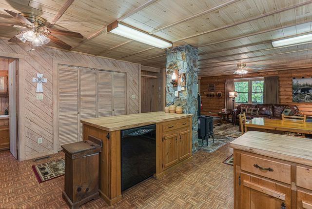 421 Sleepy Hollow Drive, Murphy, NC 28906