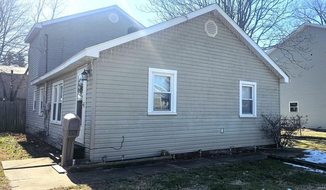 219 E Taylor Street, Boonville, IN 47601