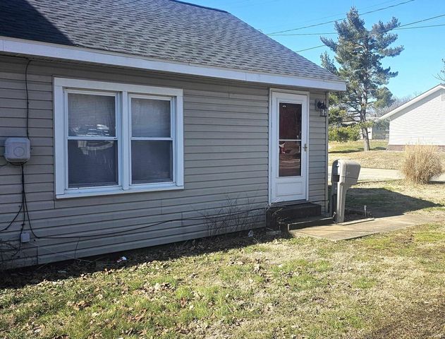 219 E Taylor Street, Boonville, IN 47601