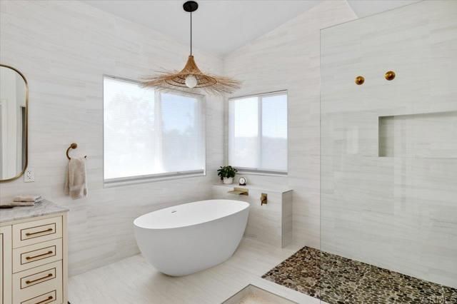 3425 Lomas Serenas Drive, Escondido, CA 92029