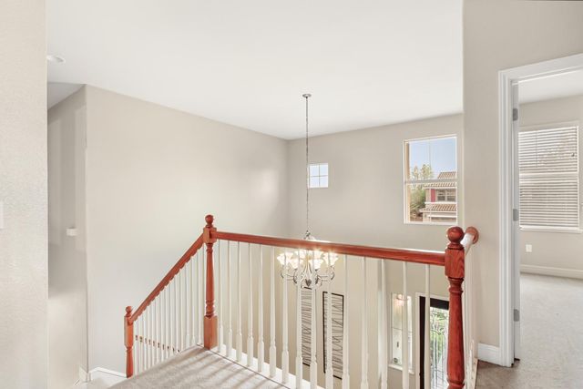 1513 Diamond Woods Cir, Roseville, CA 95747