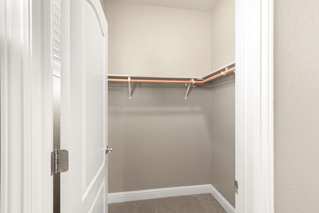 1513 Diamond Woods Cir, Roseville, CA 95747