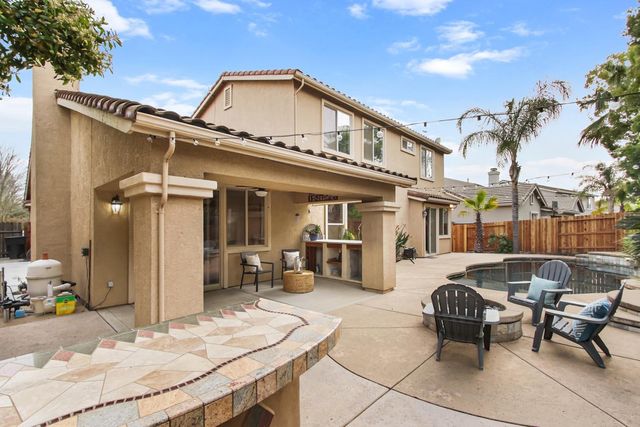 1513 Diamond Woods Cir, Roseville, CA 95747