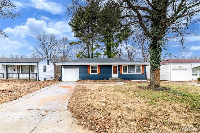 9737 Calumet Drive, St Louis, MO 63137