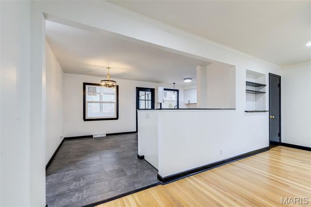 9737 Calumet Drive, St Louis, MO 63137