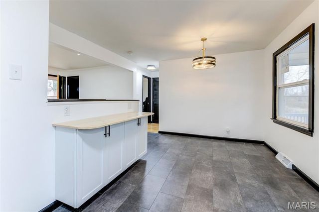 9737 Calumet Drive, St Louis, MO 63137