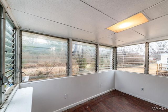 9737 Calumet Drive, St Louis, MO 63137