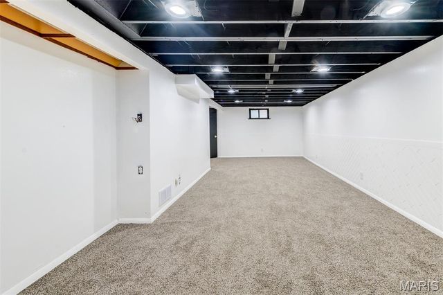 9737 Calumet Drive, St Louis, MO 63137