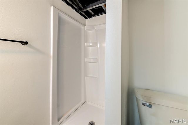 9737 Calumet Drive, St Louis, MO 63137