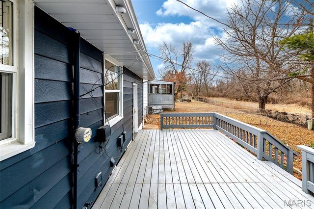 9737 Calumet Drive, St Louis, MO 63137