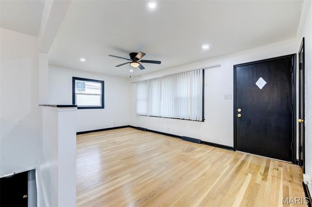 9737 Calumet Drive, St Louis, MO 63137