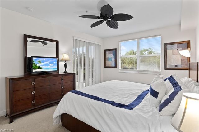 11041 Gulf Reflections DR 206, Fort Myers, FL 33908