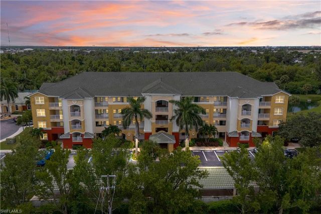 11041 Gulf Reflections DR 206, Fort Myers, FL 33908