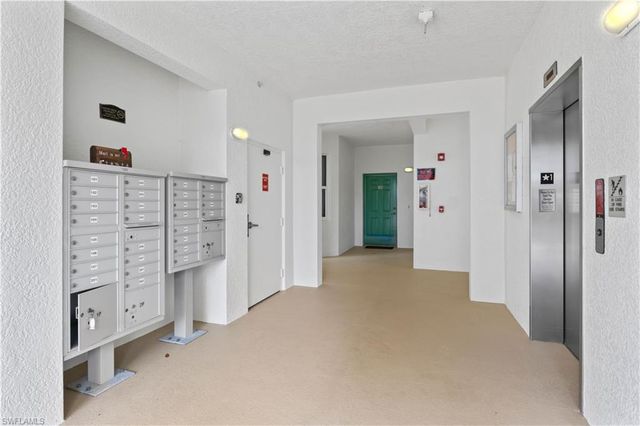 11041 Gulf Reflections DR 206, Fort Myers, FL 33908