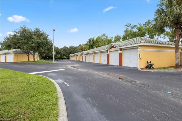 11041 Gulf Reflections DR 206, Fort Myers, FL 33908