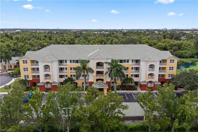 11041 Gulf Reflections DR 206, Fort Myers, FL 33908