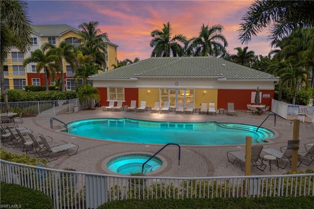 11041 Gulf Reflections DR 206, Fort Myers, FL 33908