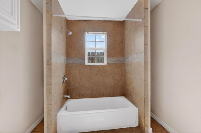 818 19th Street, Grand Prairie, TX 75050