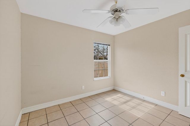 818 19th Street, Grand Prairie, TX 75050