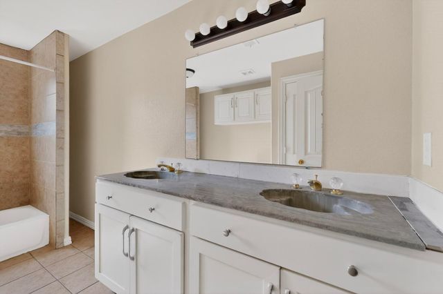 818 19th Street, Grand Prairie, TX 75050