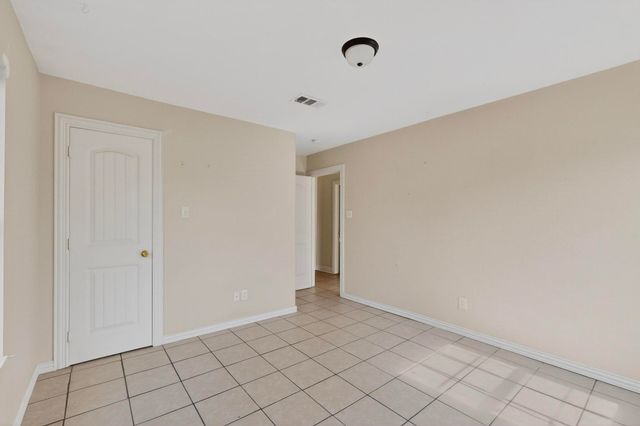 818 19th Street, Grand Prairie, TX 75050