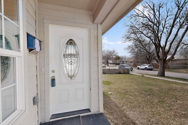 818 19th Street, Grand Prairie, TX 75050