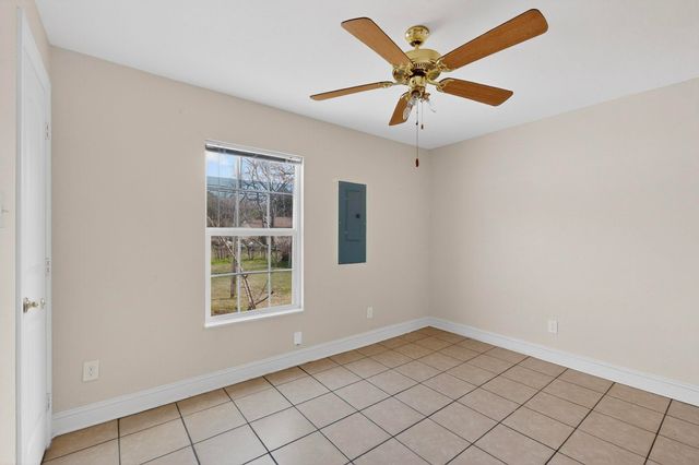 818 19th Street, Grand Prairie, TX 75050