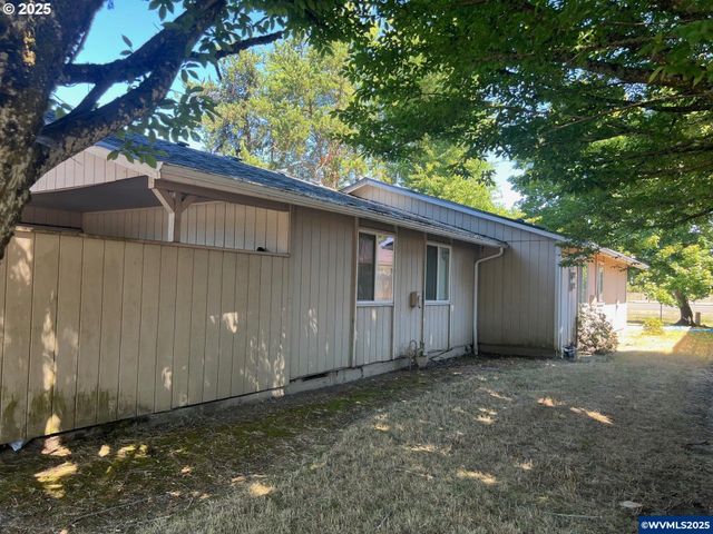 4223 Campbell Dr, Salem, OR 97317