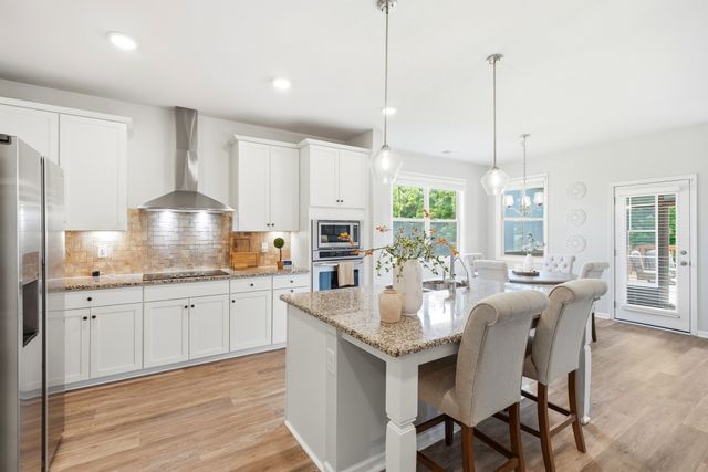 8003 Forest Hills Drive, Spring Hill, TN 37174
