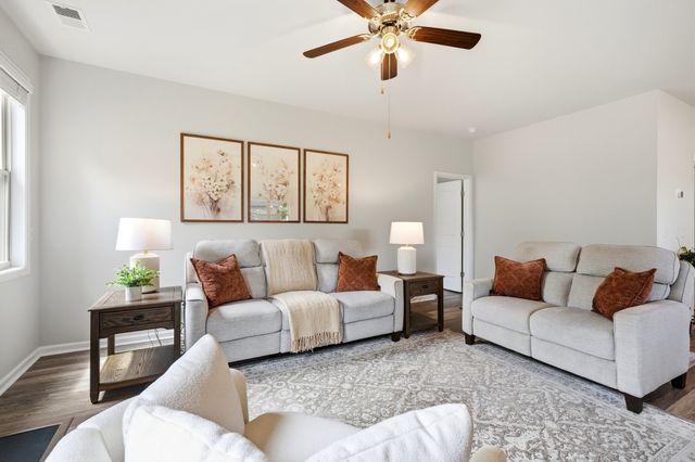 8003 Forest Hills Drive, Spring Hill, TN 37174