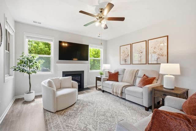 8003 Forest Hills Drive, Spring Hill, TN 37174