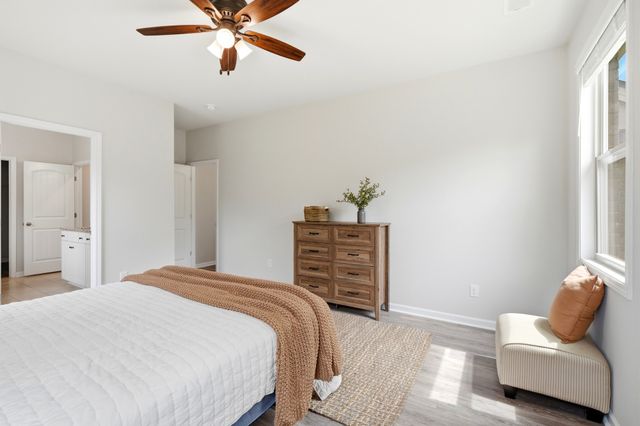 8003 Forest Hills Drive, Spring Hill, TN 37174