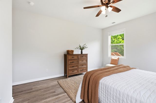 8003 Forest Hills Drive, Spring Hill, TN 37174