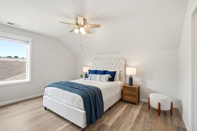 8003 Forest Hills Drive, Spring Hill, TN 37174