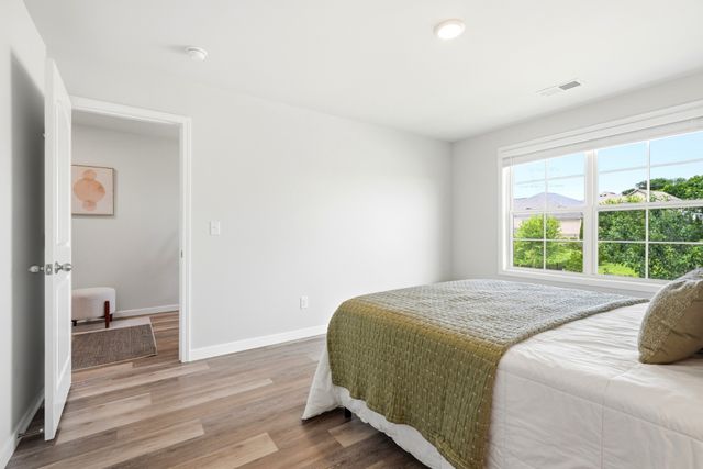 8003 Forest Hills Drive, Spring Hill, TN 37174