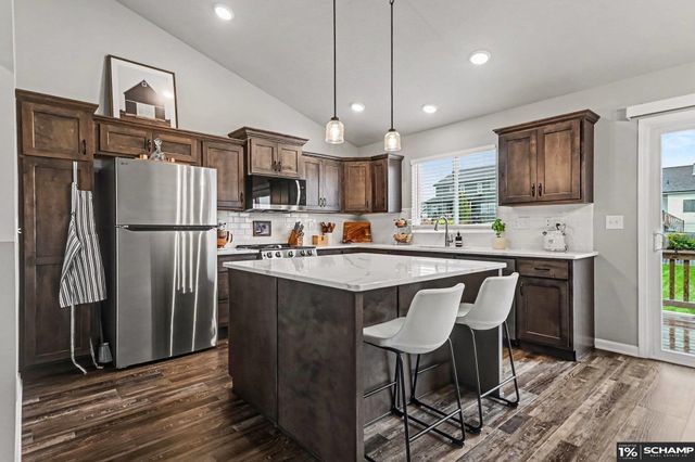8101 S 199 Street, Gretna, NE 68028