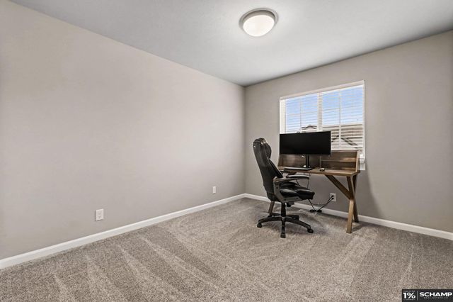8101 S 199 Street, Gretna, NE 68028