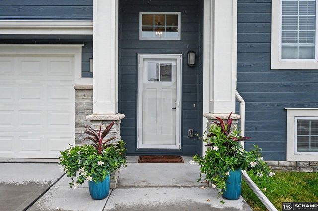 8101 S 199 Street, Gretna, NE 68028
